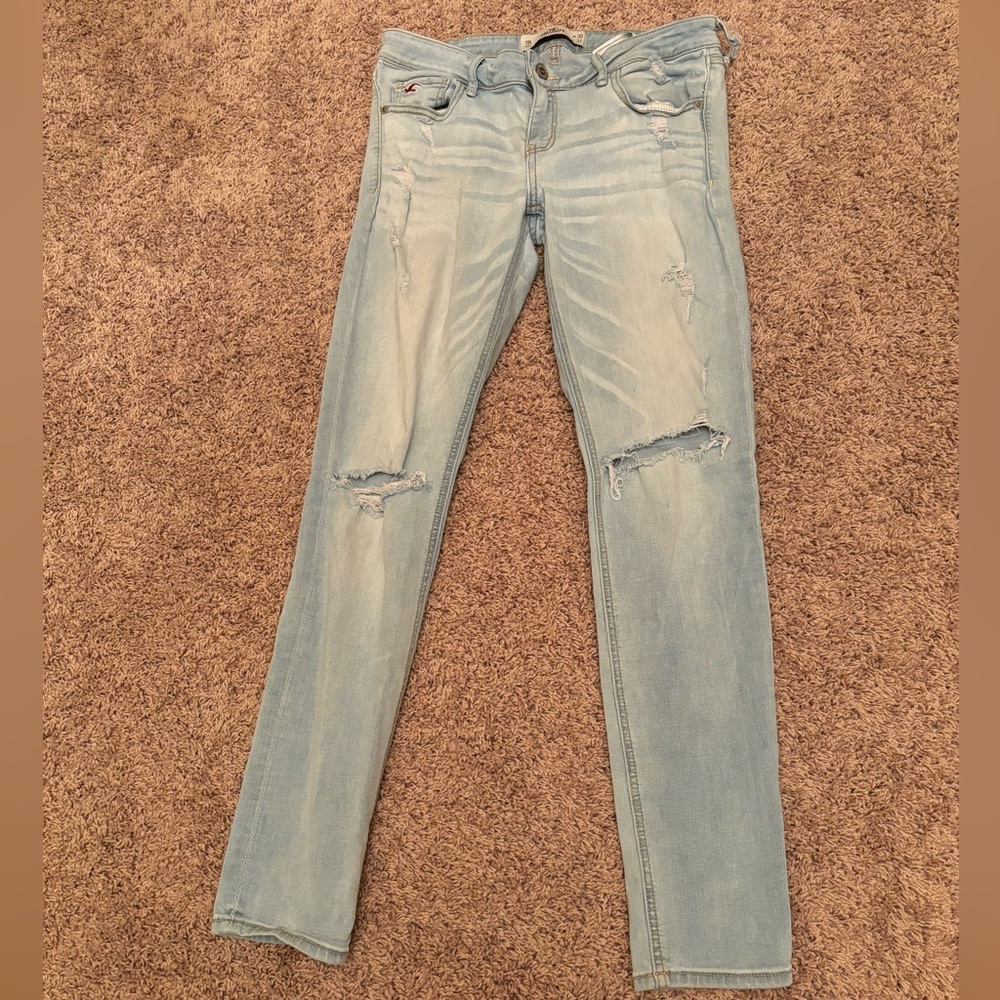 Hollister ripped skinny jeans